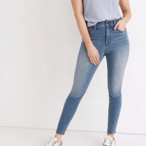 Madewell Petite Curvy Roadtripper Supersoft Jeggings in Sunbury Wash